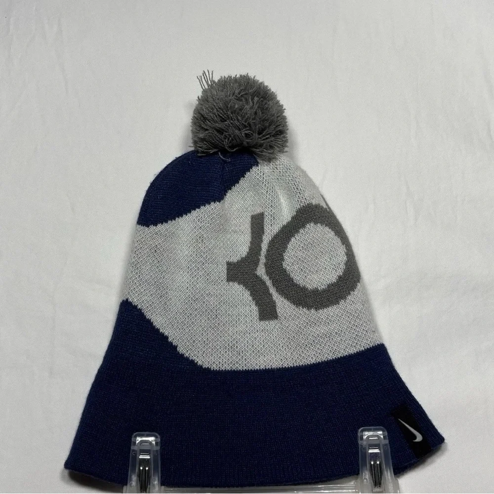 Youth Nike Pom Beanie Winter Knit Hat Stocking Cap Swoosh Gray,‎ Navy, White
